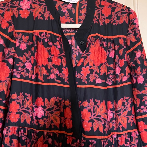 Cupcakes and Cashmere dress - Picture 2 of 3